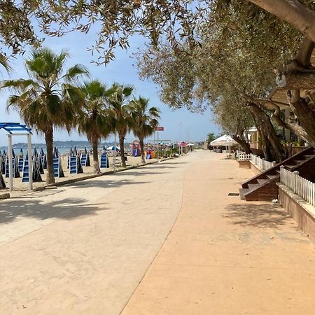 דורס Lungomare Holiday Apartments מראה חיצוני תמונה