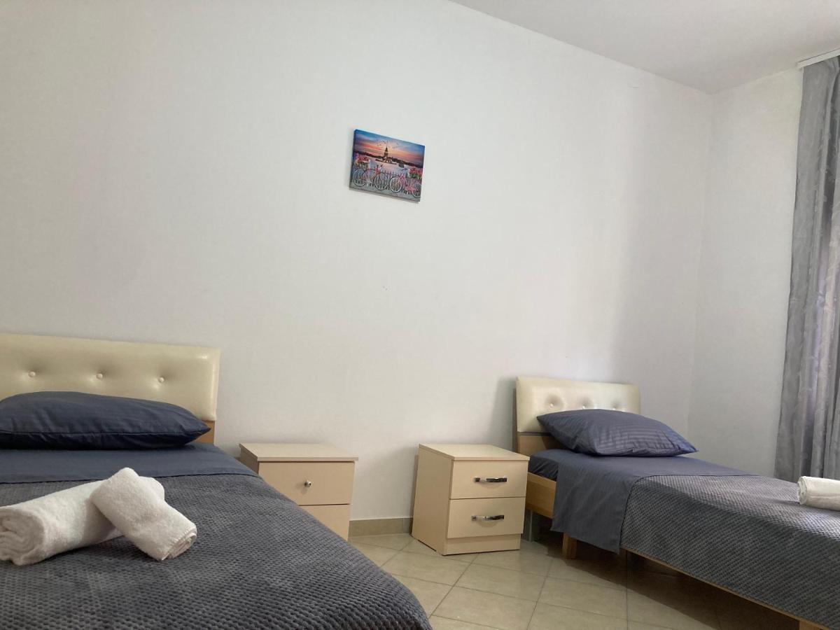 דורס Lungomare Holiday Apartments מראה חיצוני תמונה