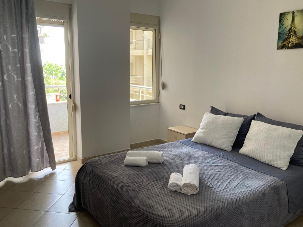 דורס Lungomare Holiday Apartments מראה חיצוני תמונה