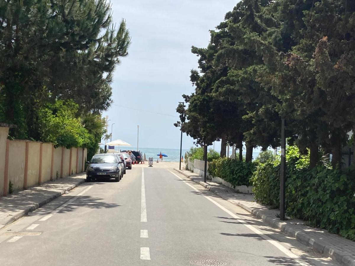 דורס Lungomare Holiday Apartments מראה חיצוני תמונה