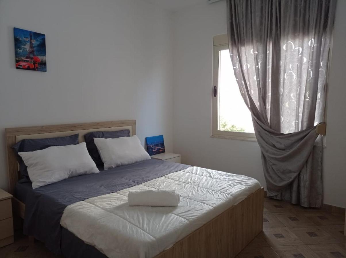 דורס Lungomare Holiday Apartments מראה חיצוני תמונה