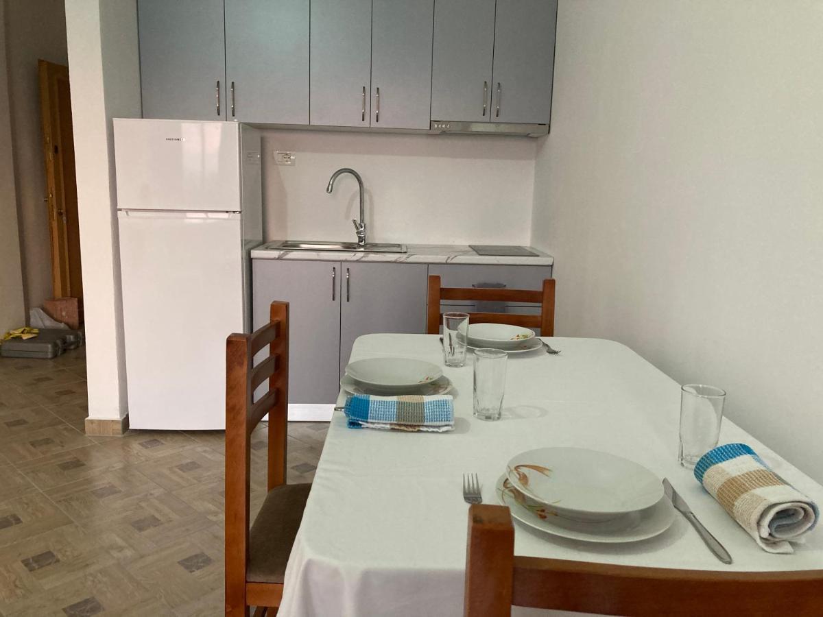דורס Lungomare Holiday Apartments מראה חיצוני תמונה