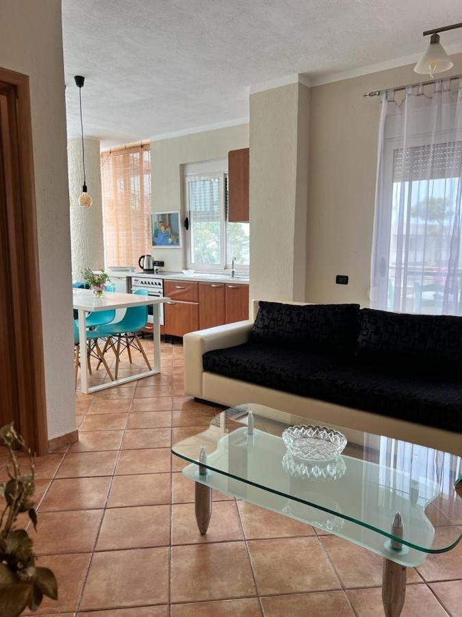 דורס Lungomare Holiday Apartments מראה חיצוני תמונה