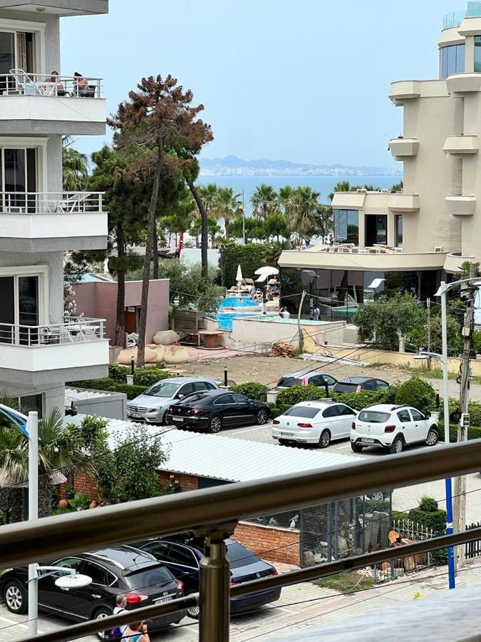דורס Lungomare Holiday Apartments מראה חיצוני תמונה